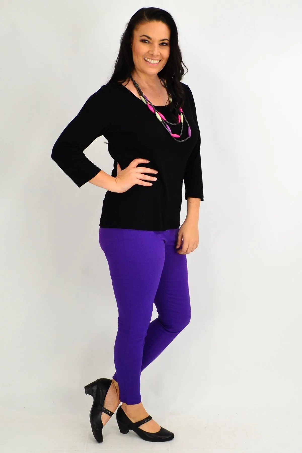 Black 3/4 Sleeve Scoop Neck Basic Top
